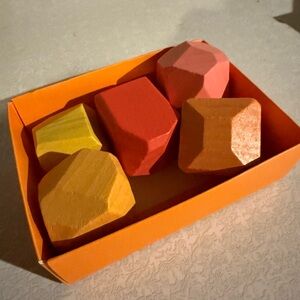 Lovevery asymmetrical block set - The Free Spirit Set